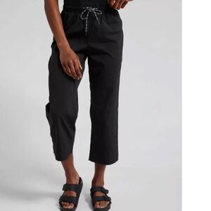 ATHLETA Trekkie Straight Crop Pants Black Size 12 Tall
Black